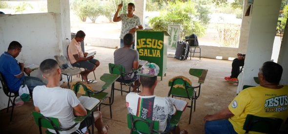 Tiago teaching "Jesus Transforms" project in Carpina